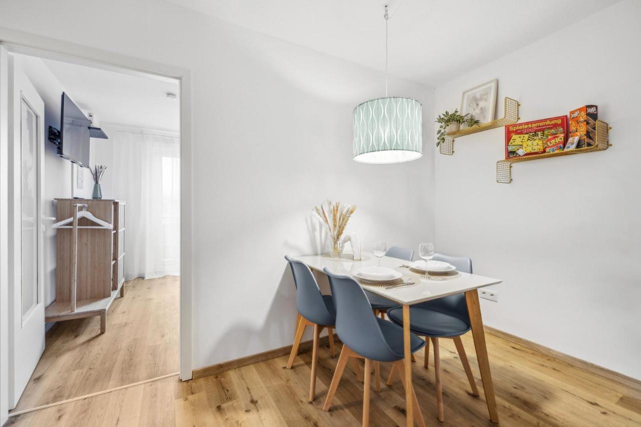 Apartmán Amalfi A02 - 2 Zi Fuer 4P - Balkon, Smart Tv, Boxspringbett Kaiserslautern Exteriér fotografie