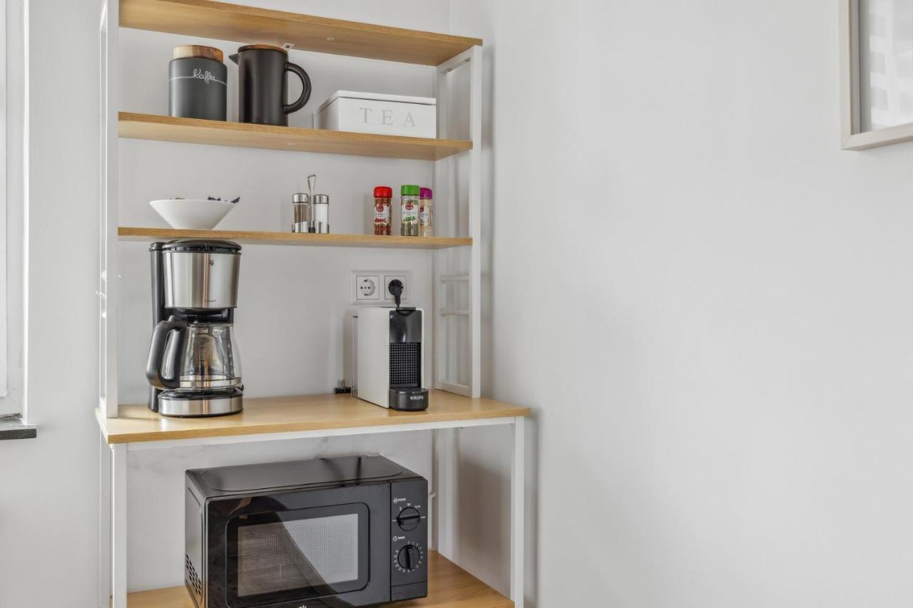 Apartmán Amalfi A02 - 2 Zi Fuer 4P - Balkon, Smart Tv, Boxspringbett Kaiserslautern Exteriér fotografie